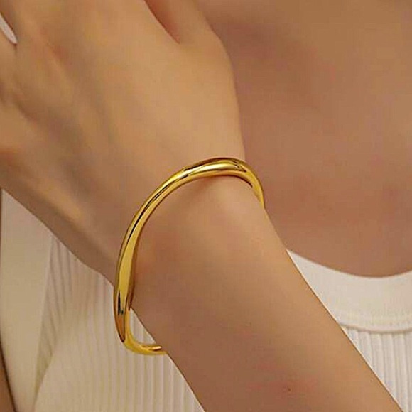 Gold Irregular Geometric Bangle Bracelet, Cuff, Gold Plated, 18K - Picture 3 of 5